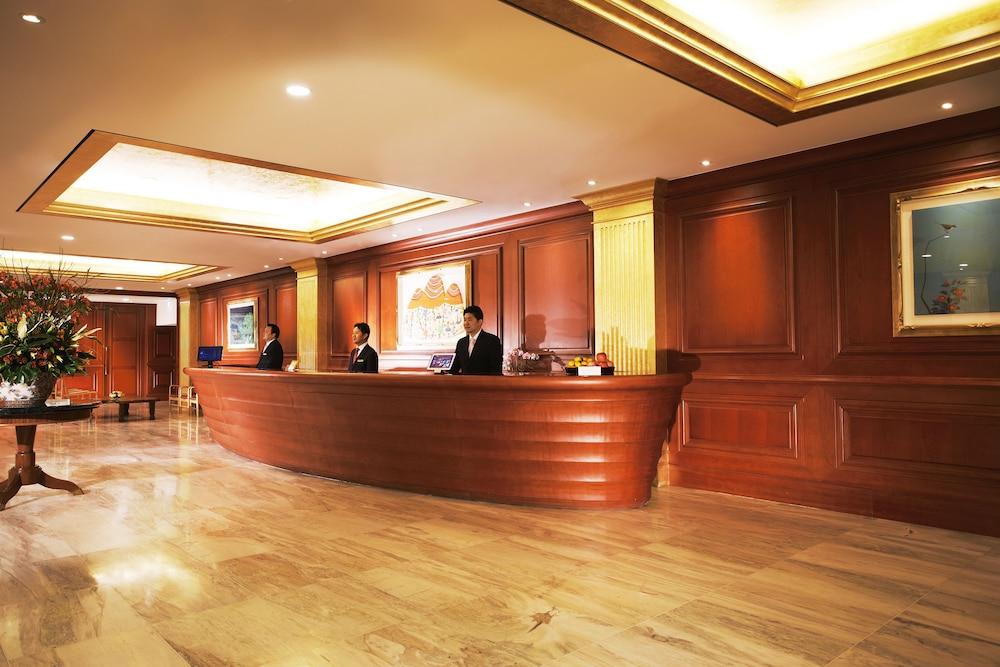 Sejong Hotel Seoul Myeongdong Exterior photo